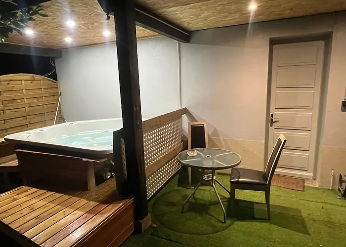 Le Gite Du Cavalier Au Coeur De La Foret/Jacuzzi