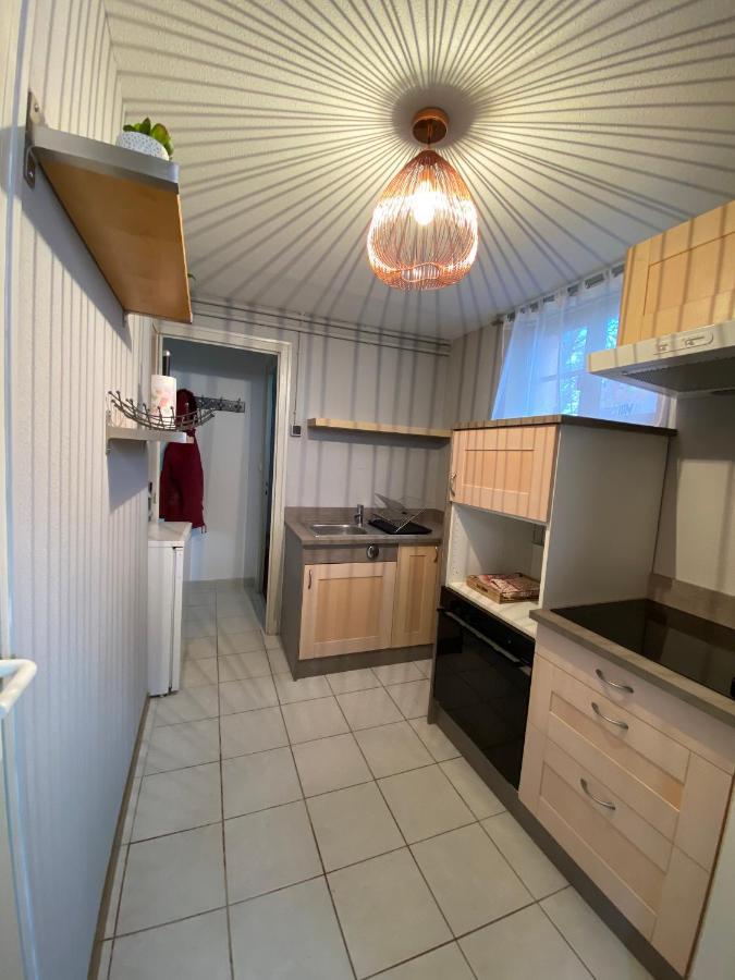 Le Du Cavalier Au Coeur De La Foret/jacuzzi Holiday home Dole